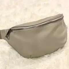 レザー ボディバッグ