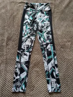 Reebok　レギンス