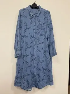 AS KNOW AS olacaアズノゥアズ オオラカ 刺繍入りシャツワンピースのサムネイル