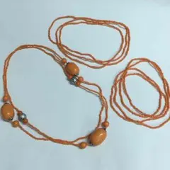 オレンジビーズロングネックレス 3本セット