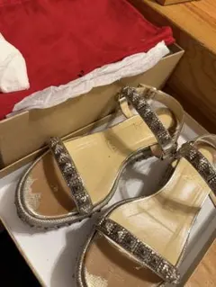 Christian Louboutin スタッズ サンダル - メルカリ