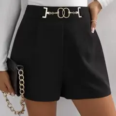ハイウエスト ショートパンツ チェーン付き