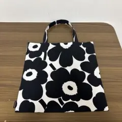 marimekko フラワーパターン トートバッグ