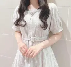 evelyn 総レースロンパース ピンクベージュ