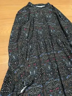 ウィリアムモリス 花柄 ロングワンピース(3L)長袖 ゆったりサイズ 総柄 黒