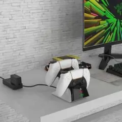 未使用❣️ PS5 コントローラー 充電スタンド コントローラ2台を充電