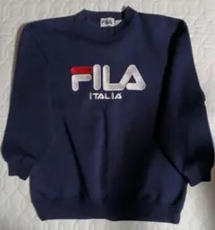 FILA ネイビー トレーナー ロゴ刺繍　Mサイズ