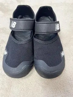 ういと様専用19cm ニューバランス サンダル 水陸両用 ブラック 黒