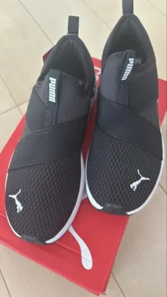 【未使用】PUMA SOFTRIDE ハルリー スリップオン 23.5cmのサムネイル