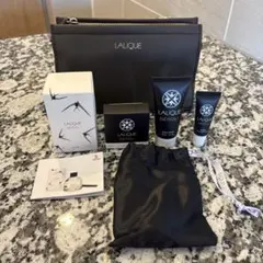 シンガポール航空　ファーストクラスアメニティLALIQUEセット