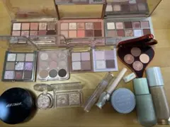 韓国コスメまとめ売り　コスメまとめ売り