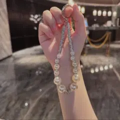 パールとクリスタル　スマホストラップ