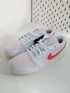 25.5㎝ NIKE ナイキ エアジョーダン 1 ロー DC0774-180 - メルカリ