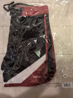 XENOのサーフパンツ