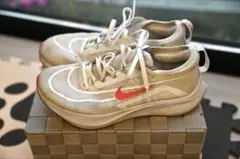 Nike ランニングシューズ ホワイト/レッド