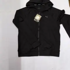Puma ブラック フルジップパーカー　UFP50＋