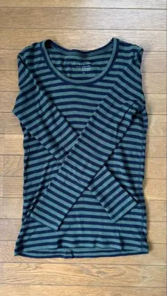 ボーダー　長袖　Tシャツ　緑