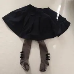 グレーのタイツのみ