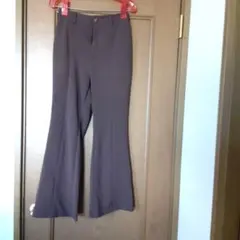 ジーユーブラウン フレアパンツ ゴムウエスト