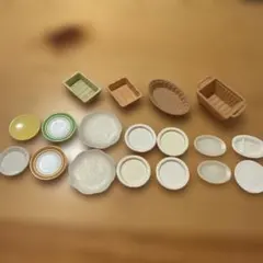 ミニチュア　お皿　カゴセット
