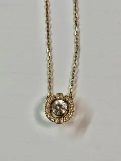 スワロフスキー　ダンシング　クリスタル　ネックレス　ゴールド