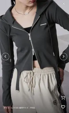 2025年最新】クロップド パーカーの人気アイテム - メルカリ