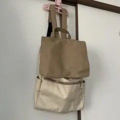 ベージュ 合成皮革 リュックのサムネイル