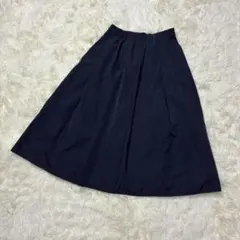 UNTITLED アンタイトル 1 S フレアスカート ナイロン 無地 紺色のサムネイル
