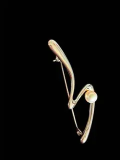 流線型デザイン ブローチ 真珠 クリスタル