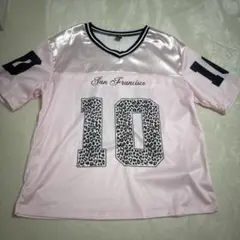 美品‼️ピンクのTシャツ‼️のサムネイル