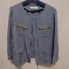 Perle Pêche ノーカラージャケット グレー ビジュー付き