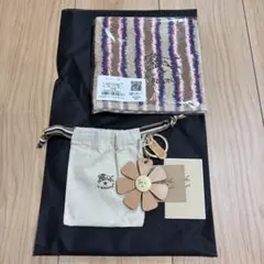 IL BISONTE イルビゾンテ　花型　キーホルダー フラワー　キーリング