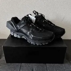 希少 NIKE ZOOM VOMERO 5 / ACW Black コラボモデル - メルカリ