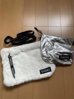 SNIDEL スナイデル　ふわもこサコッシュ&シルバーポーチ2点セット