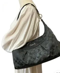 【Coach】シグネチャーキャンバス ショルダーバッグ