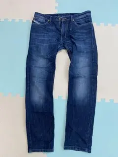 ダークブルー ストレートジーンズ フェード加工