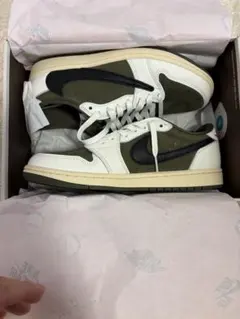 Nike Air Jordan 1 Low Travis Scottのサムネイル