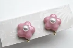 フラワー　イヤリング ピンク パール付き　ハンドメイド　レジン　お花