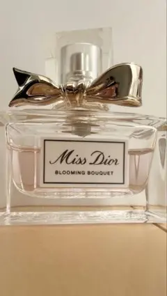Miss Dior Blooming Bouquet 香水のサムネイル