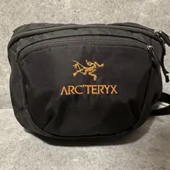 新品　本物　別注　ビームス ✖️アークテリクス　ブラック　ゴールド　マンティス2 BEAMS（ビームス）【EXCLUSIVE】ARC'TERYX / MANTIS 2 Waist
