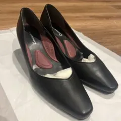 【美品】RAKUNA ラクナ コンシャスウォーク 23.5パンプス4E 日本製のサムネイル
