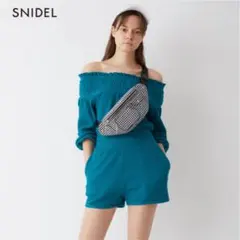snidel スナイデル　オフショルサーマルロンパース