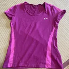 NIKE ナイキ 半袖Tシャツ パープル レディースのサムネイル