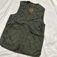 サイズM Barbour キルティング ベスト ライナー カーキ　チェック