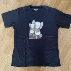 UNIQLO KAWS UT Tシャツ ブラック
