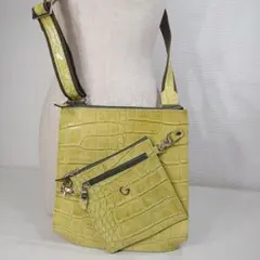 GRES PARIS クロコ型押し ショルダーバッグ エナメル ライムグリーン