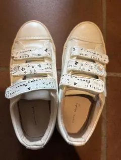 ZARA スニーカーのサムネイル