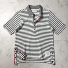 THOM BROWNE ボーダー トリコロール 半袖ポロシャツ 00のサムネイル