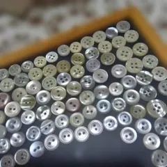 ボタン…シャツボタン