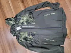 【新品】UNDER ARMOUR フード付きジャケット LG